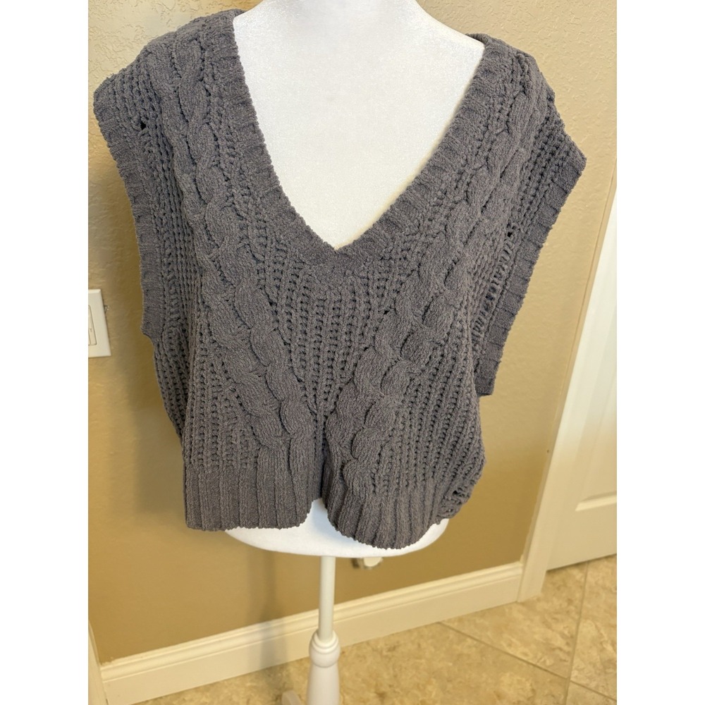 Moral Fiber Sweater Vest Womens  XL, Gray Cable Knit V Neck Cropped Distressed